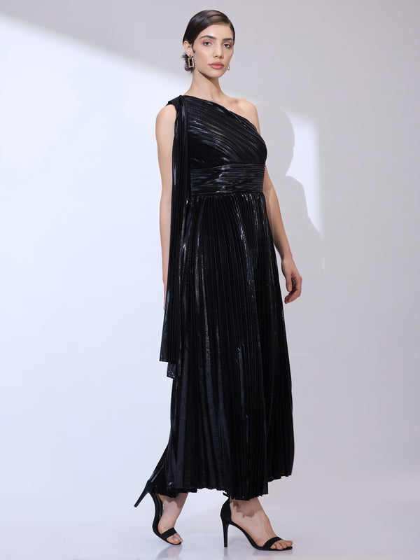Saturn Black Gown — reverse view