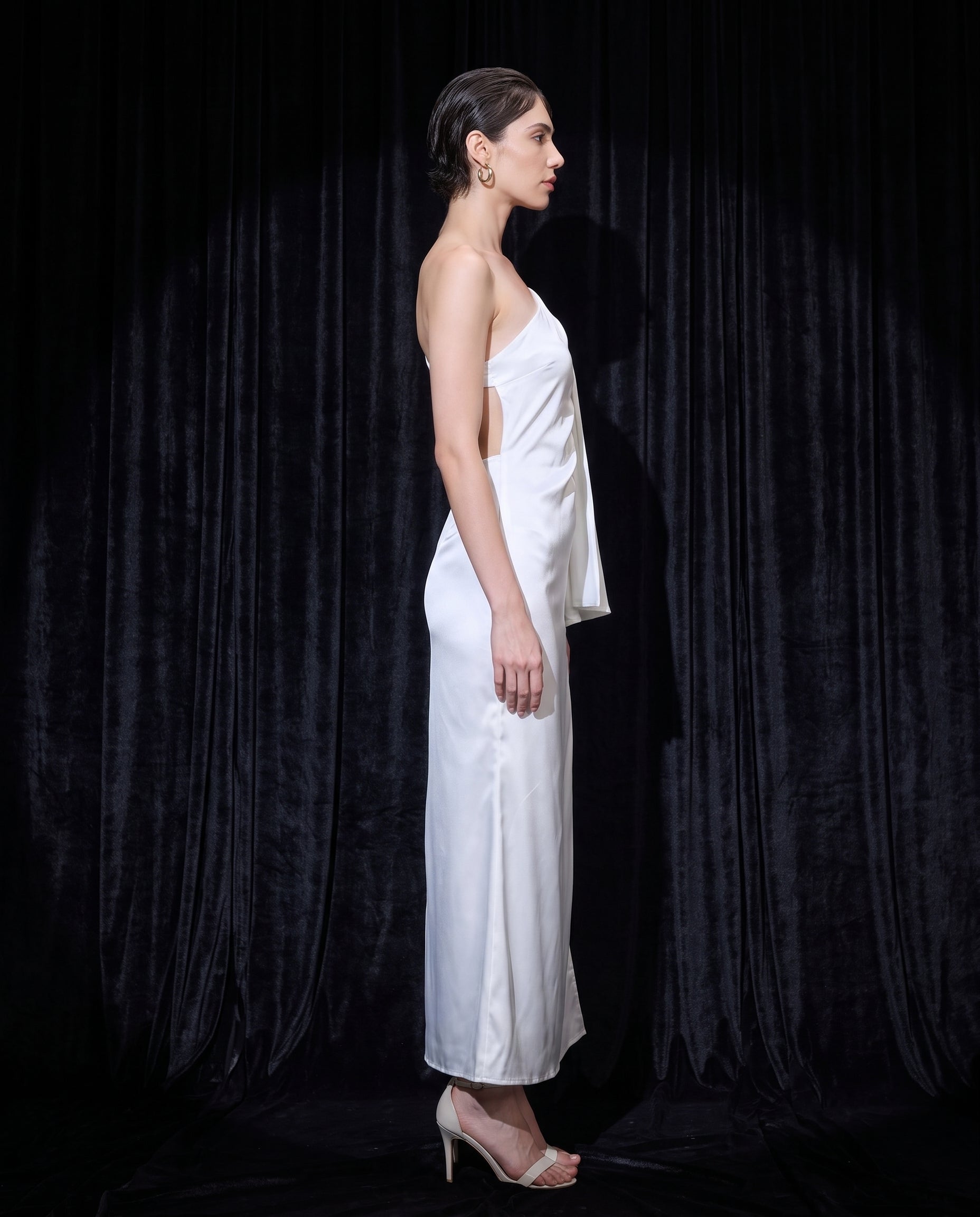 White Grecian Muse gown, editorial detail — INHAUTECOUTURE