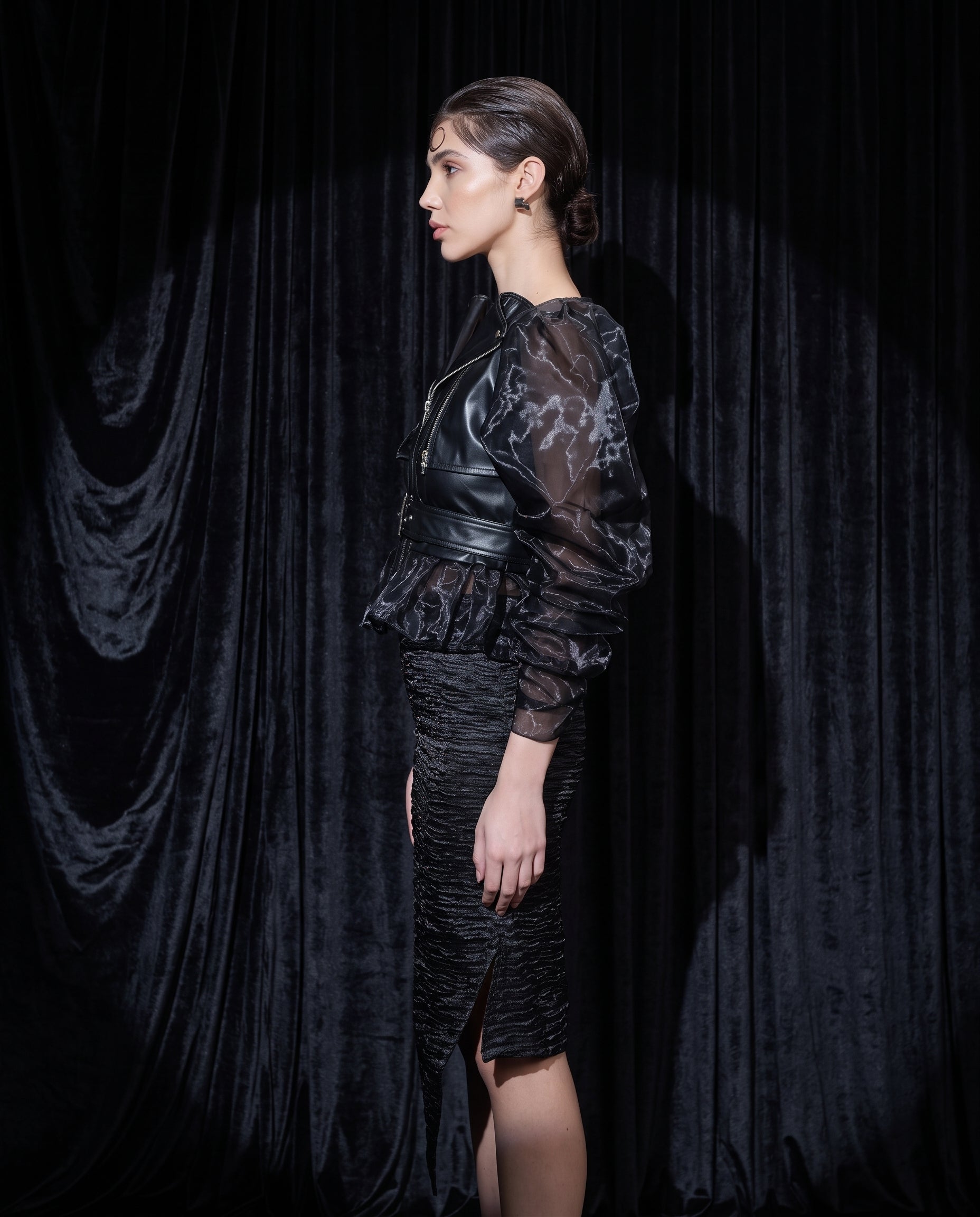 Image of Patent Matrix black vinyl bodycon mini dress, detail — INHAUTECOUTURE